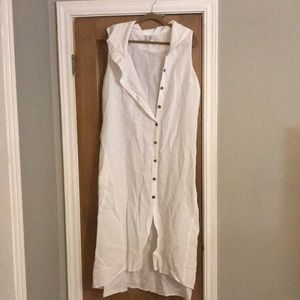 White sleeveless linen dress